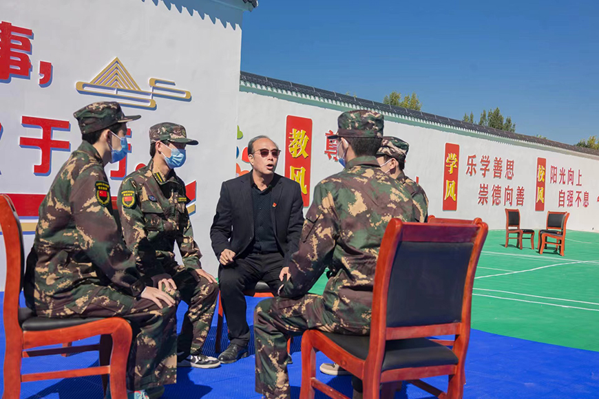 励萱叛逆