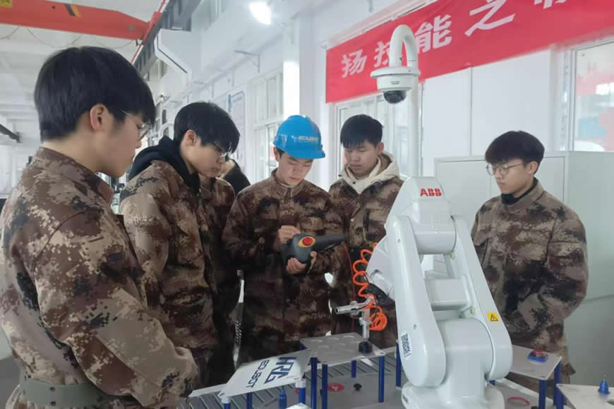 郑州城轨交通学校