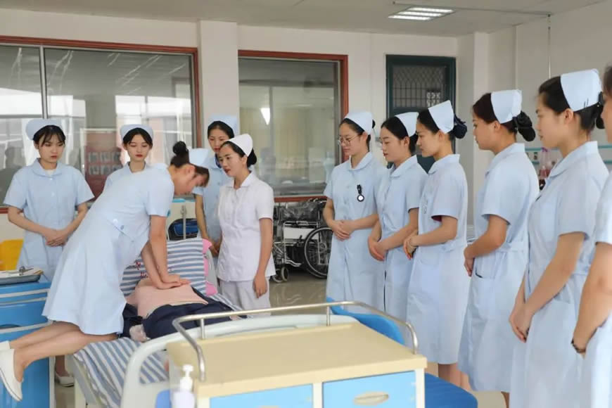 郑州城轨交通学校